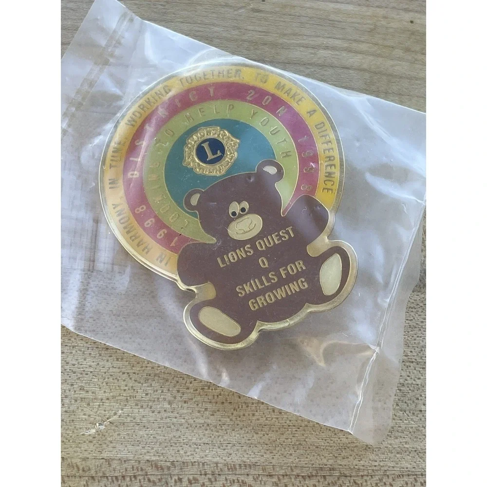 Lions Club Lapel Pin In Harmony In Tune Working Together To Make A Difference‎